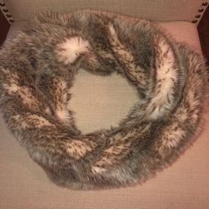 Aerie Faux Fur Snood